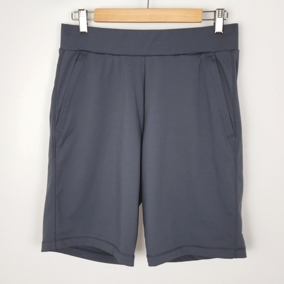 32 DEGREES COOL Men's Dark  Grey Athletic Stretch Shorts Zippered Pockets Small - Picture 1 of 12
